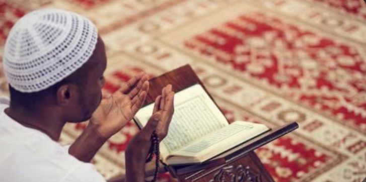 7 Khasiat Membaca Surah Al-Kautsar, Menjaga Keharmonisan Keluarga Hingga Penyembuh Penyakit