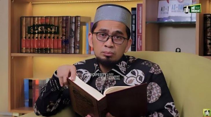 Setelah Tahajud Kerjakan Amalan Ini, Kata Ustaz Adi Hidayat Sebagai Penggugur Dosa 