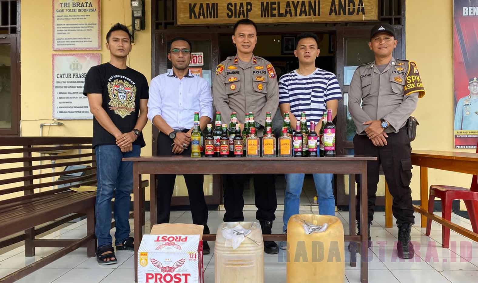 Ops Pekat Nala II, Polsek Giri Mulya Sita Puluhan Botol Miras