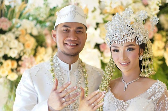 Selain Mantan Kades, Sederet Artis Tanah Air Ini Pernah Nikah Siri