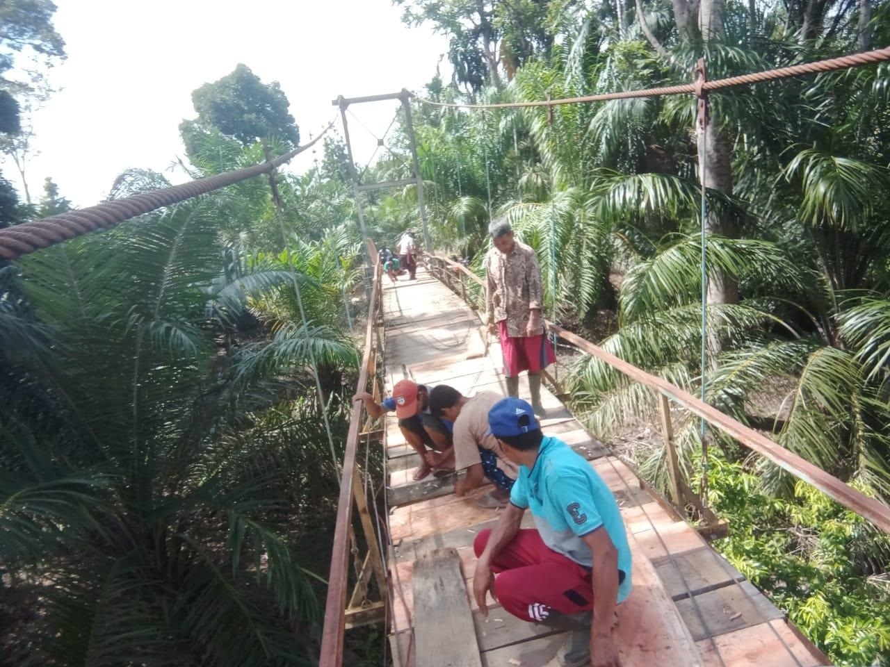 Soal Jembatan Gantung Muara Santan, Jangan Hanya Menunggu	