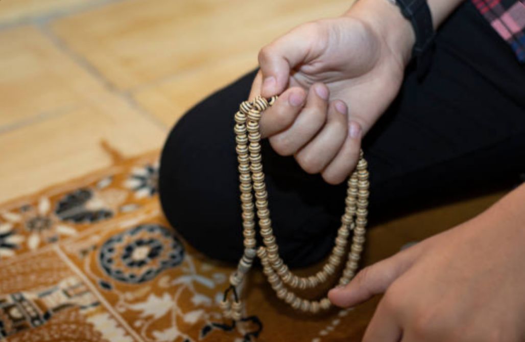 Macam-Macam Zikir yang Bisa Diamalkan untuk Selalu Mengingat-Nya