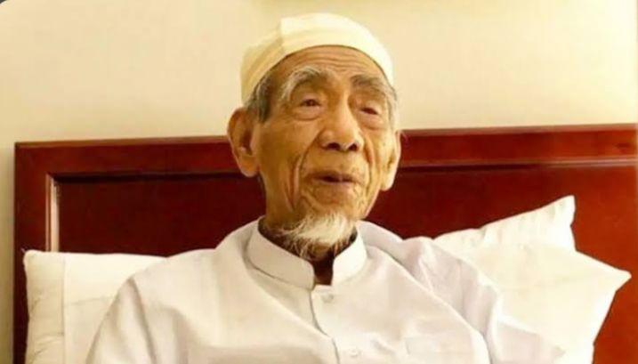 Ijazah Amalan Pembuka Pintu Rezeki dari Mbah Moen Agar Tehindar Utang, Dijelaskan KH Izzuddin Abdussalam