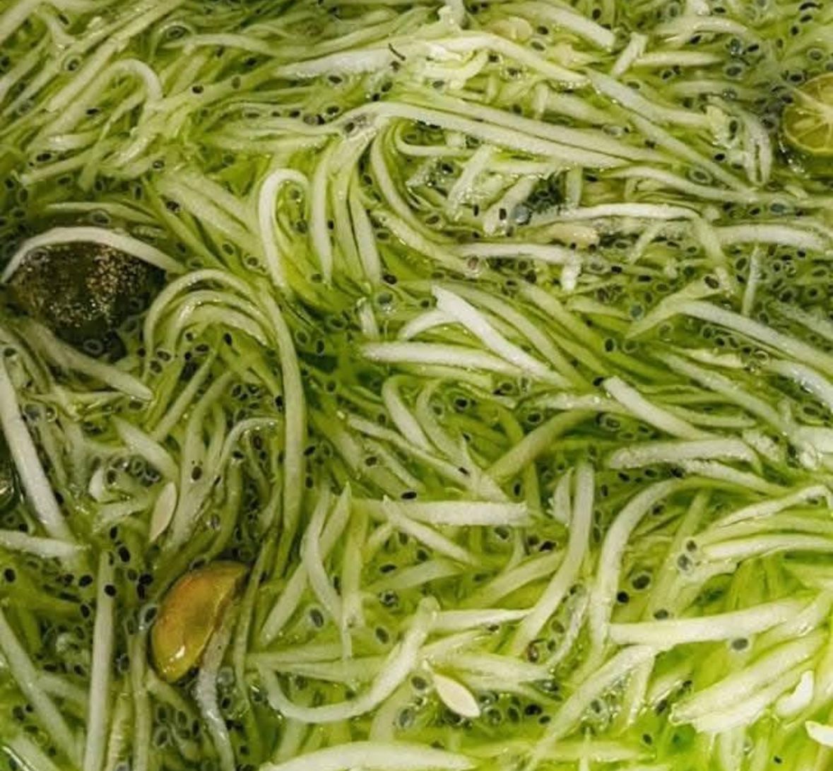 Pelepas Dahaga saat Buka Puasa, Ini Resep Es Timun Serut yang Segar