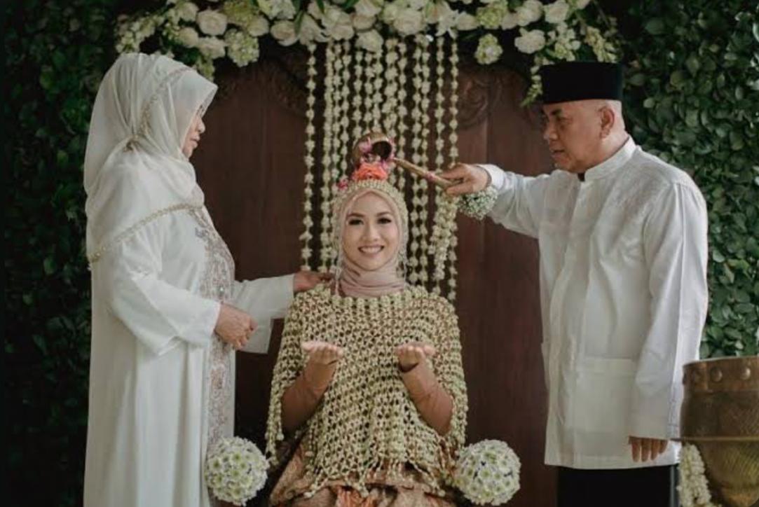 Midodareni, Rangkaian Upacara Adat dalam Pernikahan Masyarakat Jawa di Padang Jaya