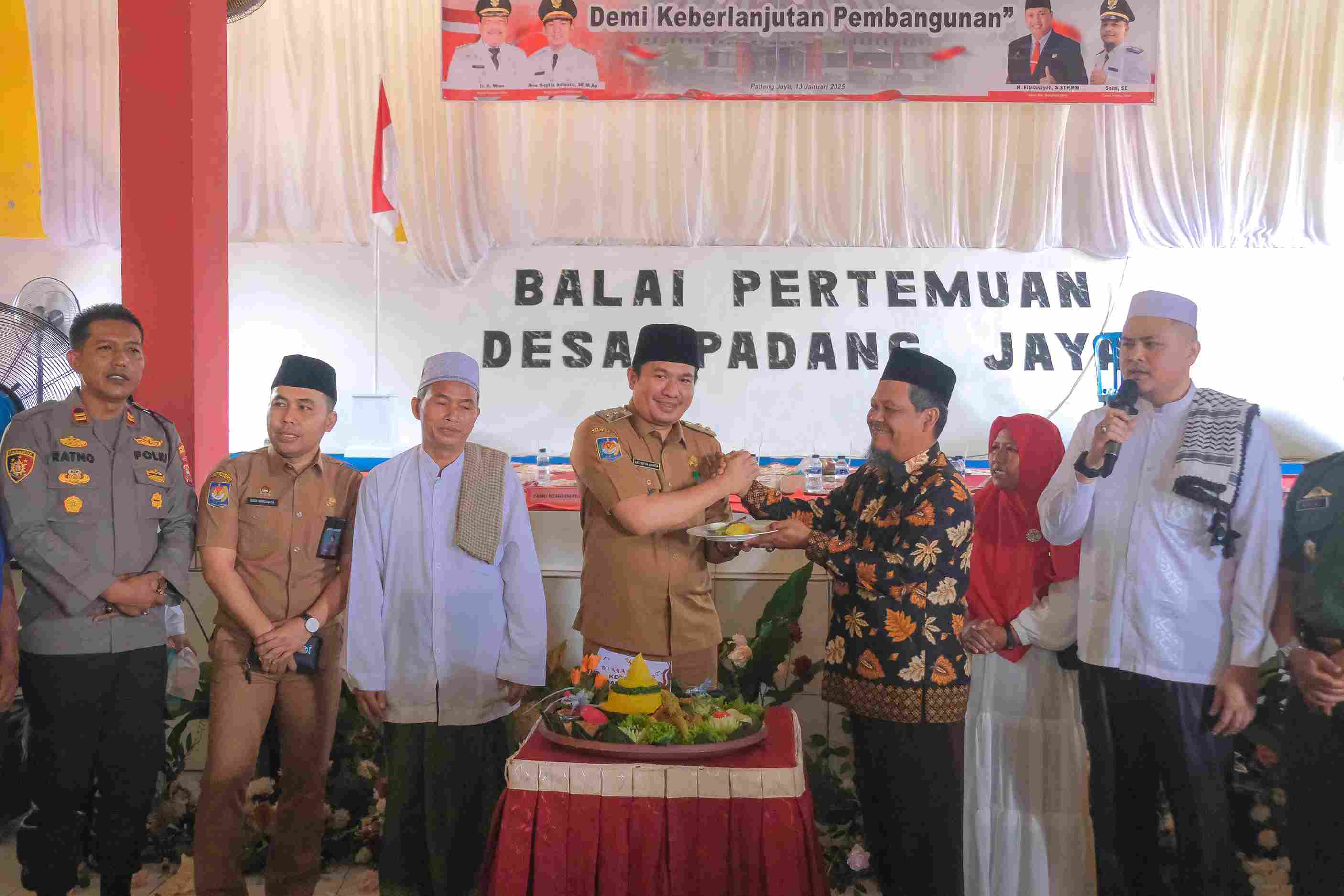 HUT ke-33 Kecamatan Padang Jaya, Arie: Moment Bersinergi Bangun Bengkulu Utara Hebat