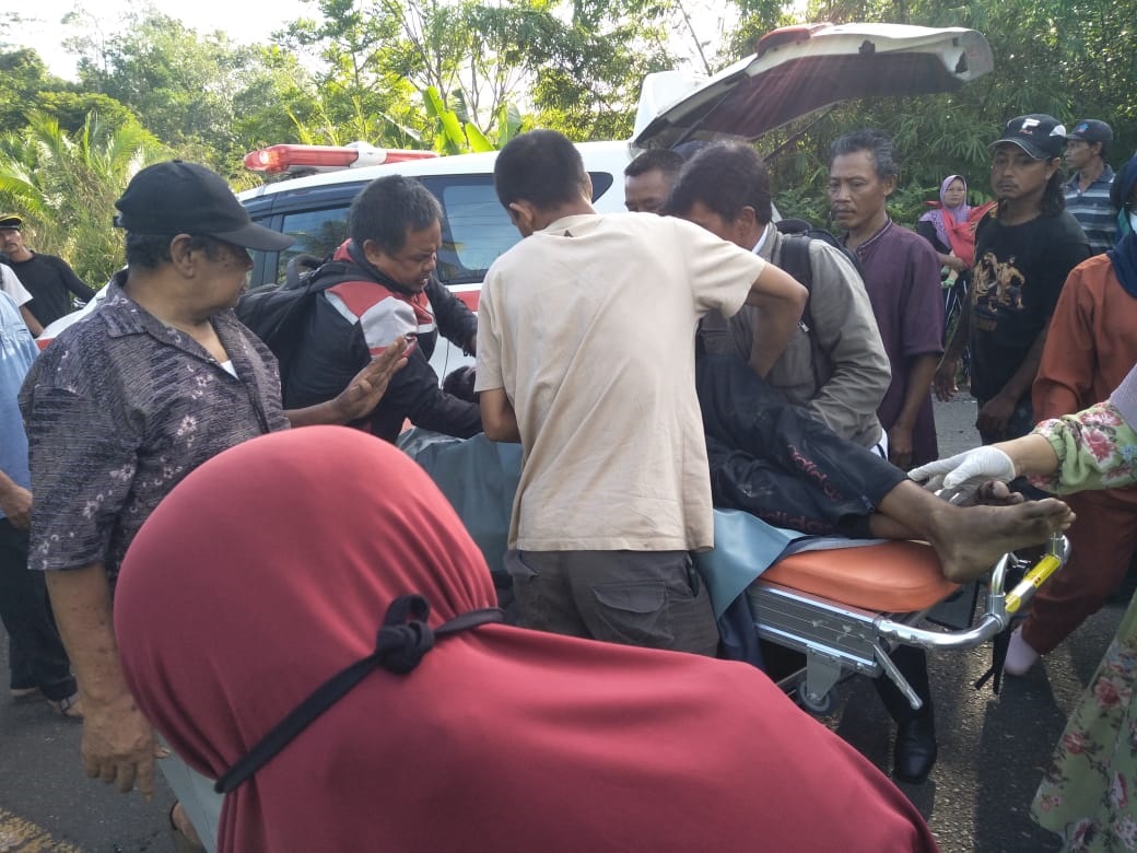 Pulang Kerja Mau Daftar SMK, Tewas Tertabrak