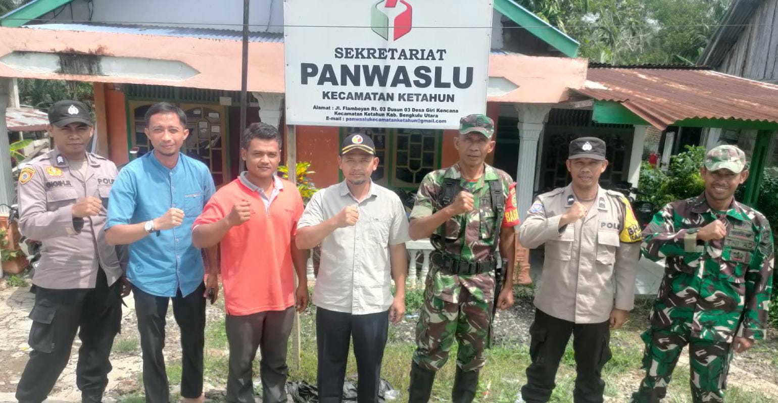 Sambangi Panwascam, TNI-Polri Perkuat Sinergitas Jelang Pemilu