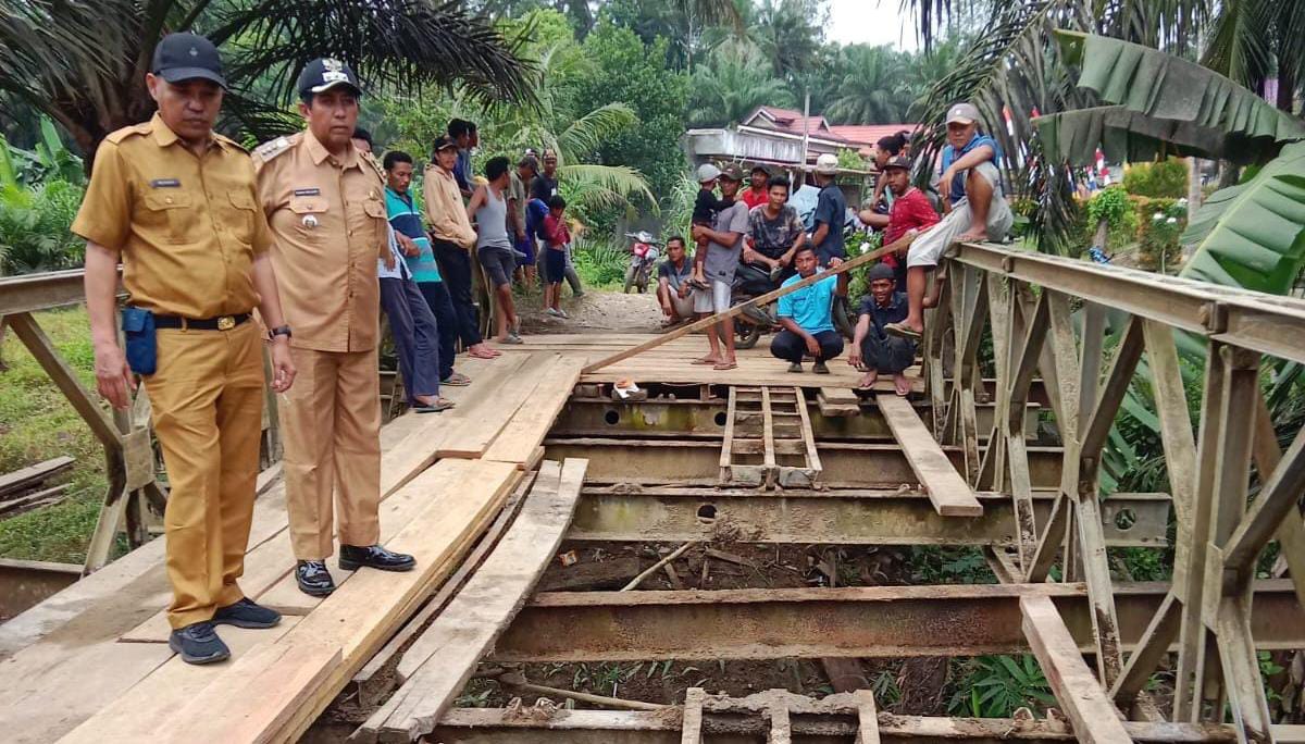 Kunjungan Tim Dinas PU Bengkulu Utara ke Air Putih Dihujani Protes oleh Masyarakat, Begini Penjelasan Camat