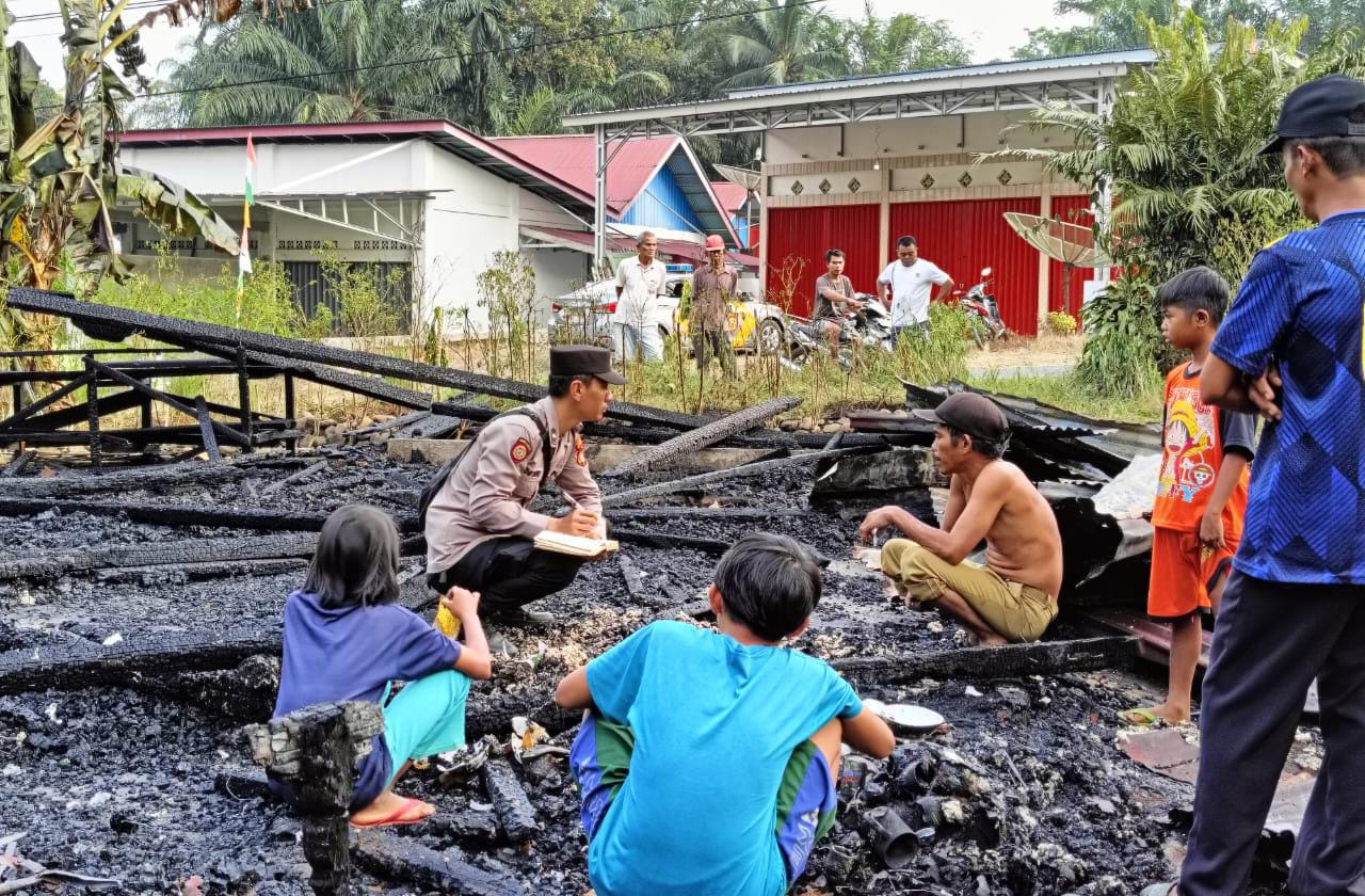 Dini Hari, Rumah Warga Sido Mukti Ludes Terbakar 