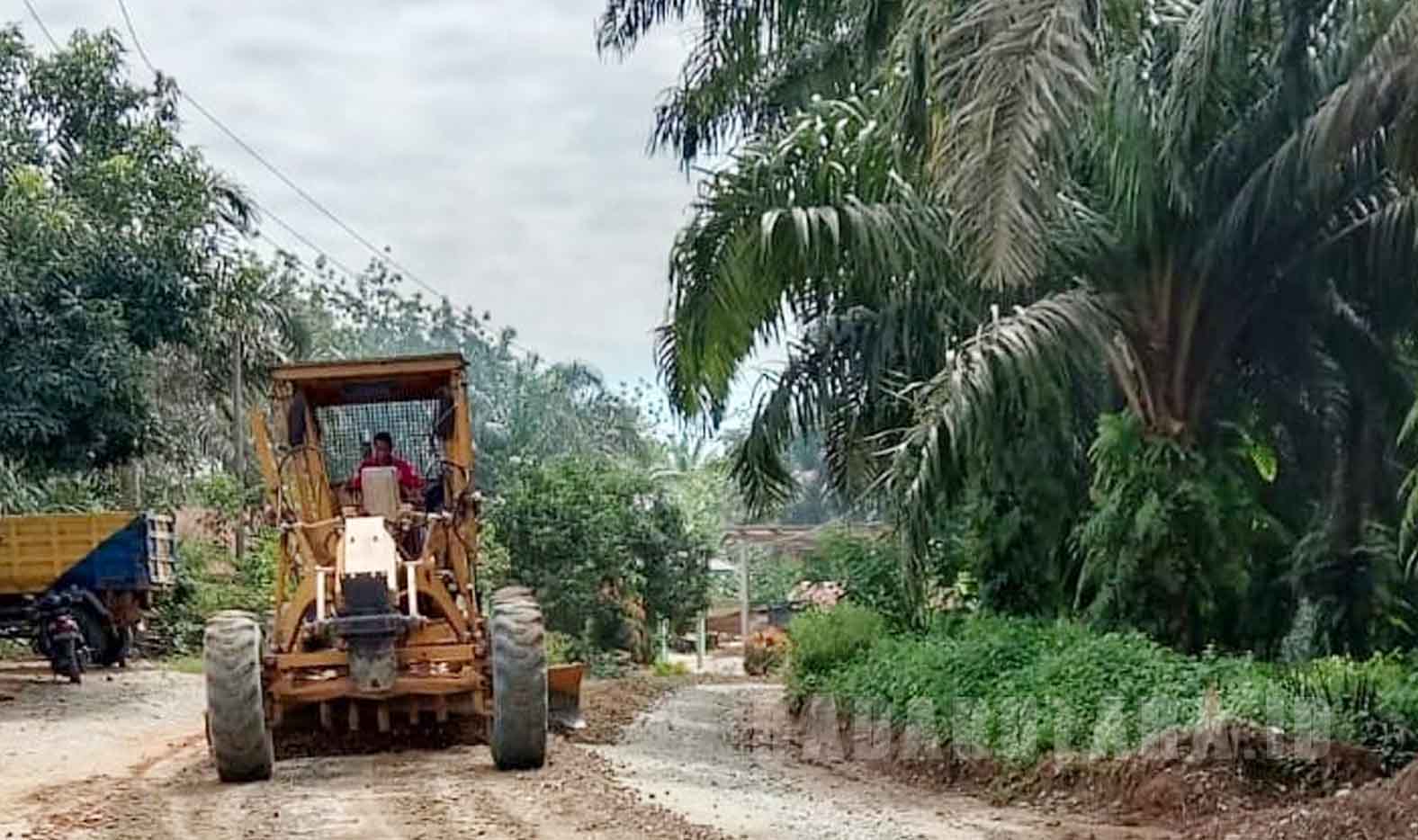 Masuki Akhir TA 2023, Pengaspalan Jalan Air Sabai-Air Pandan Belum Ada Tanda-tanda Dimulai