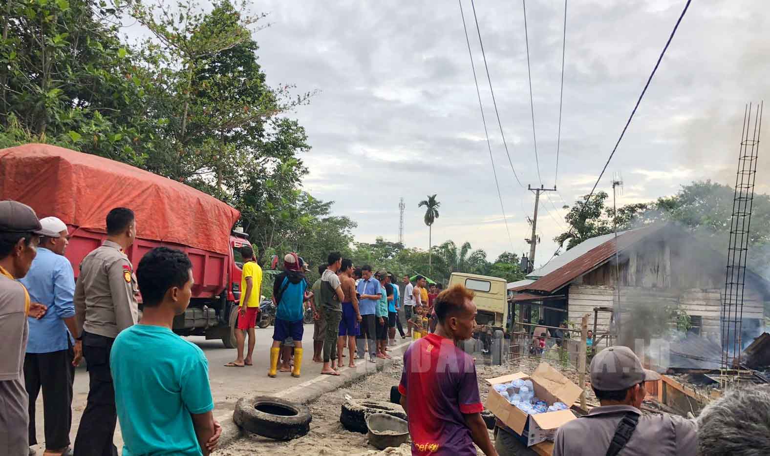 Diduga Korsleting Listrik, Rumah Warga Samban Jaya Habis Terbakar