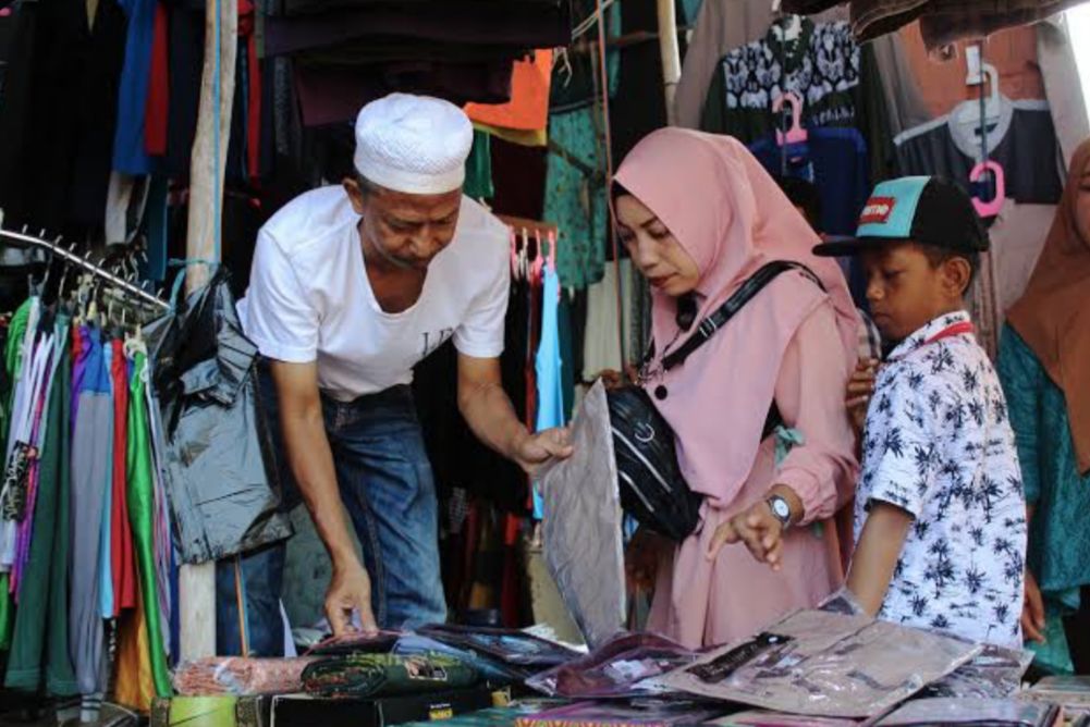 Bacaan Doa Masuk Pasar Lengkap dengan Keutamaannya 