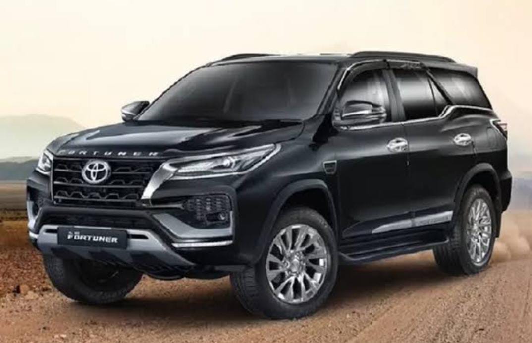 Toyota Fortuner Gagah Melibas Jalanan, Tenaganya Semakin Mengganas