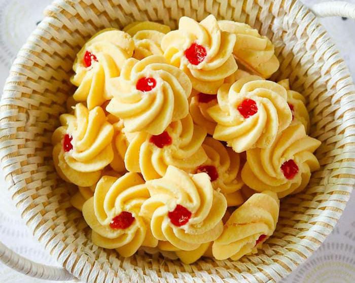 Resep Swiss Choco Berry Cookies, Kue Lezat dengan Paduan Cokelat dan Stroberi