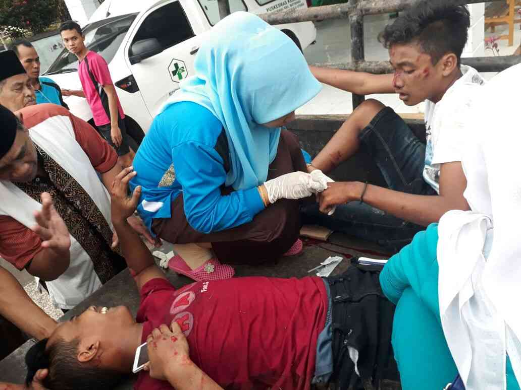 Tabrakan, Pengendara Motor Patah Kaki