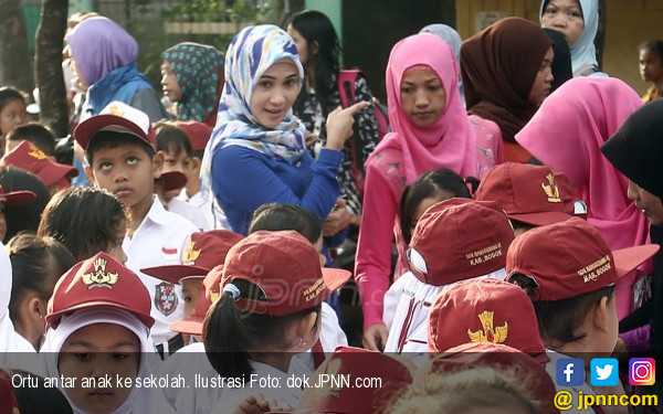 Pulang Sekolah Pukul 16.00 Sore Berlaku Nasional