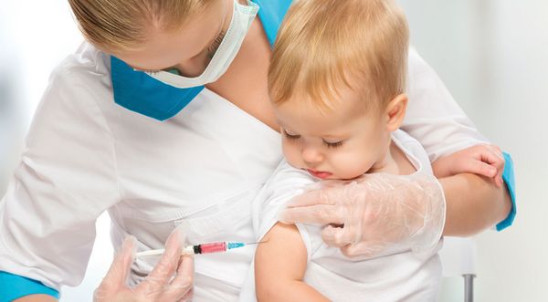 Imunisasi Anak Terealisasi 80 Persen