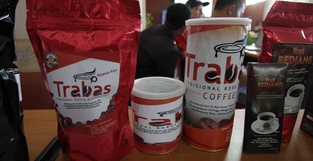 Widodo: Kopi Trabas, Produk Daerah