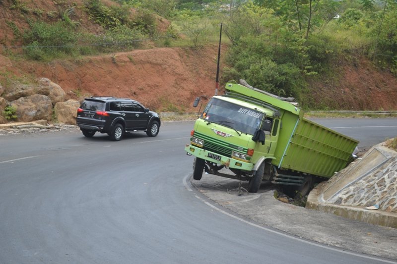 Fuso BTL Tersiring di Tebing Talang Ulu