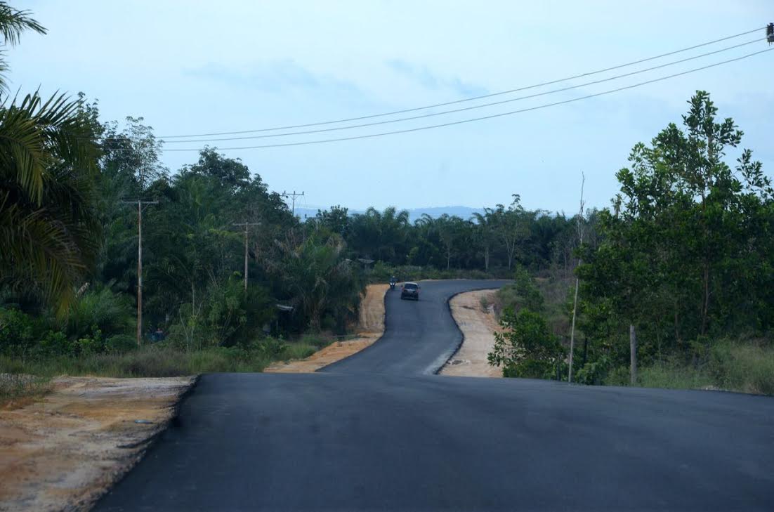 Rp 6,2 M Bangun Jalan Desa Transmigrasi