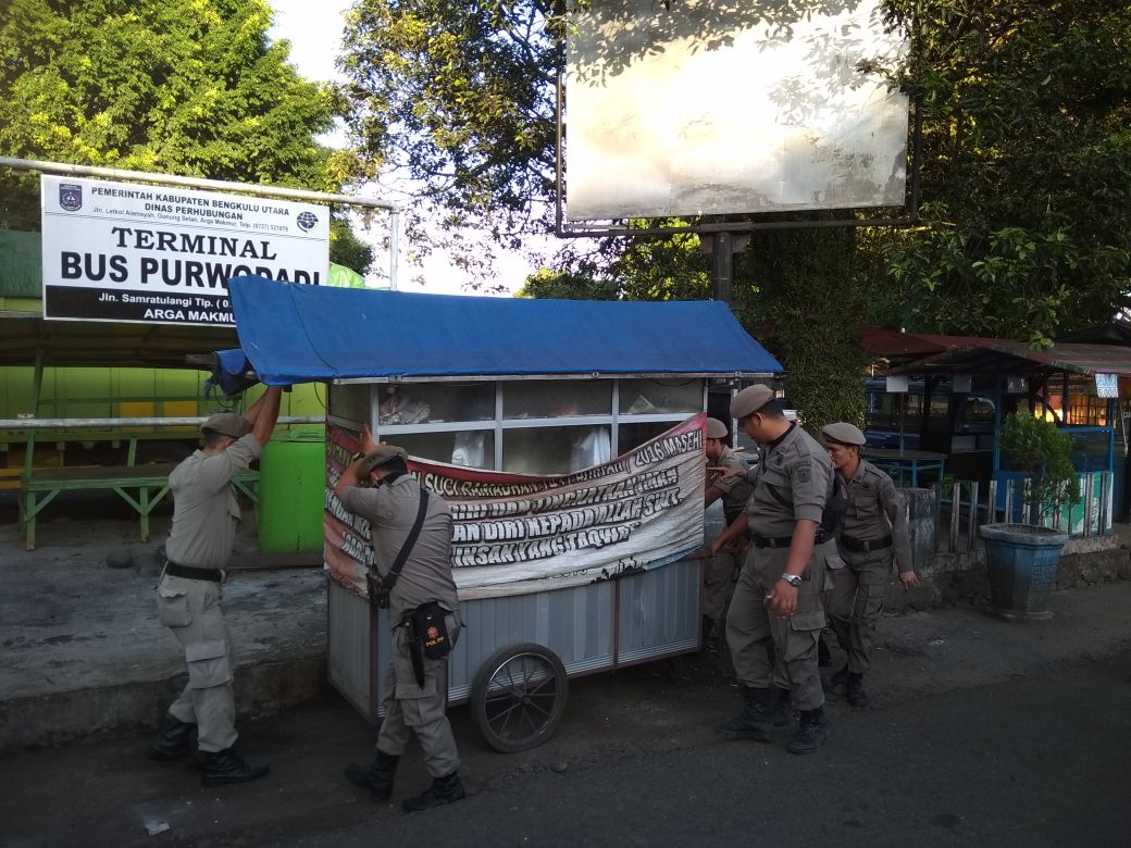 Langgar Aturan, Satpol PP “Gebrak” Pasar