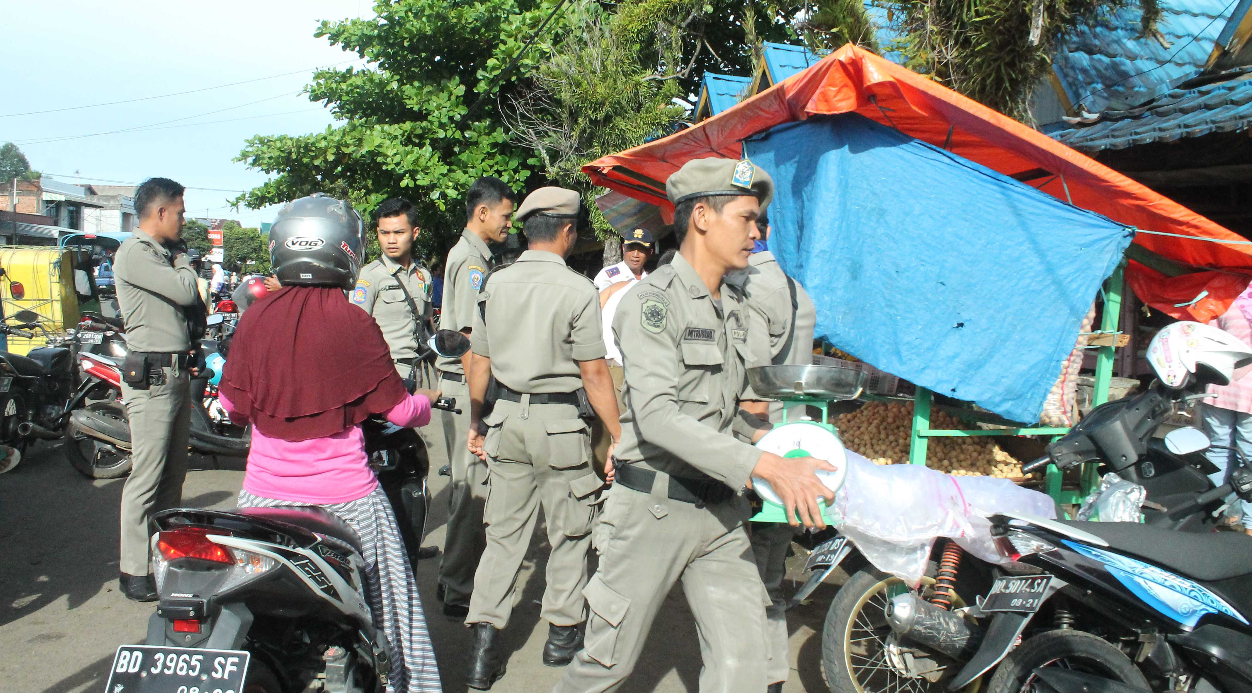 Bandel, Pedagang Purwodadi Digeruduk Pol PP