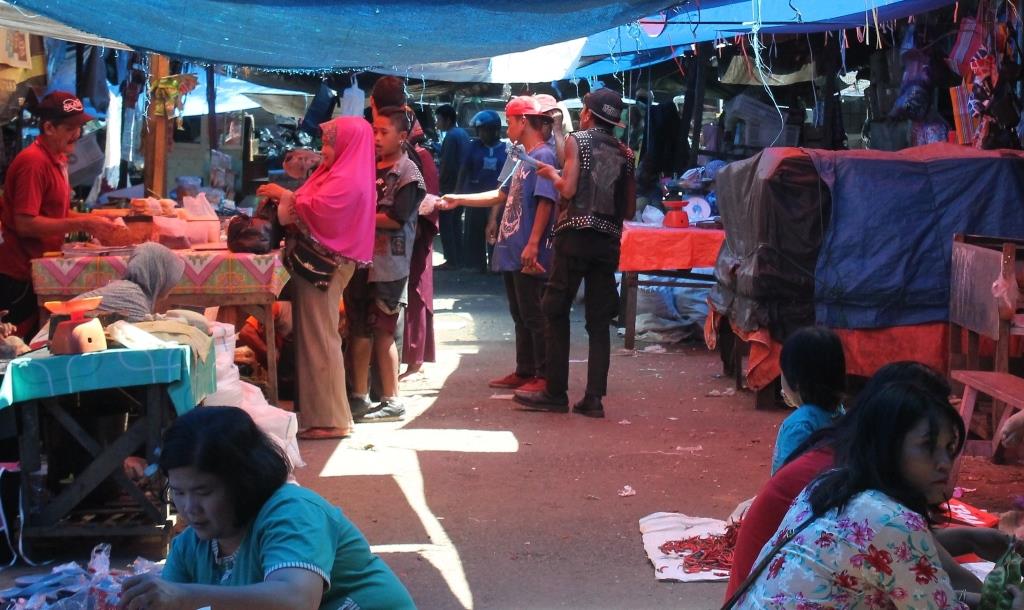 Anak Punk Resahkan Pedagang