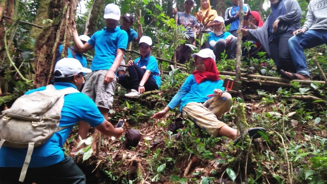 Pemdes Mulai Jelajahi Hutan Wisata