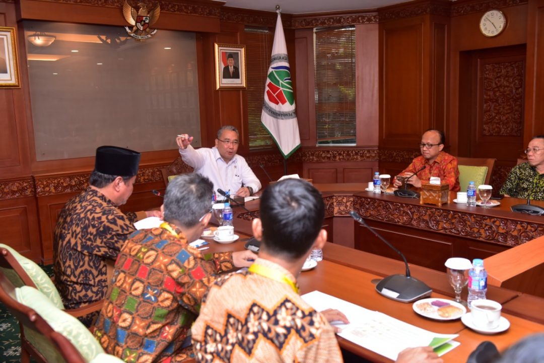 Bupati Lebong Audensi Bersama Mendes PDTT