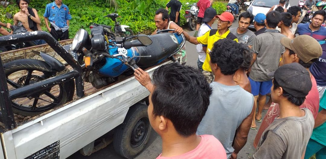 Tabrak Tiang Listrik, Pelajar SMP MD