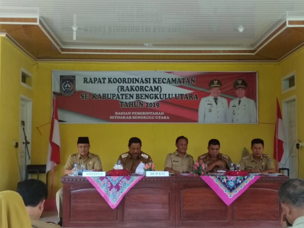 Rakorcam, Bupati Minta Desa Berinovasi