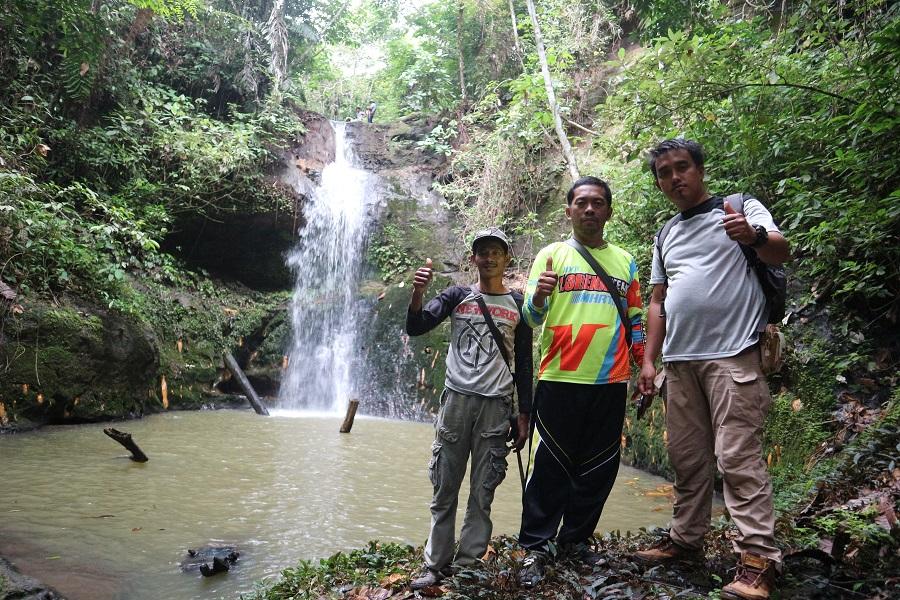 Mengunjungi Air Terjun Lembah Selo Tirto Melati Harjo