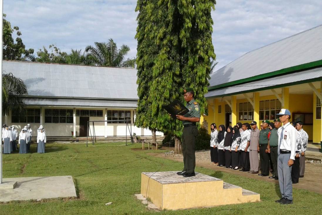 Danramil 408-03/KT Jadi Irup di SMAN 3 Kaur Tengah