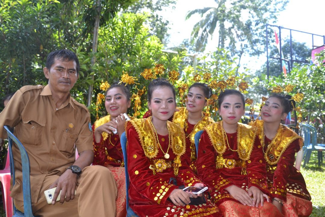 Kembangkan Bakat Siswa/i Melalui Tari Tradisional