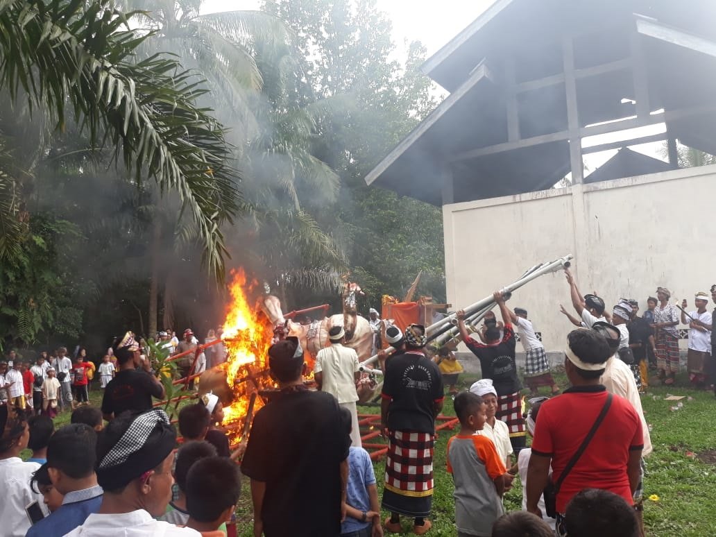 Tradisi Religius Sebagai Ikon Wisata