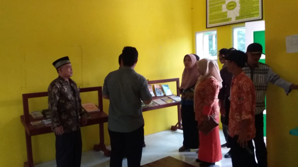 Perpus Desa Mandiri Butuh Buku