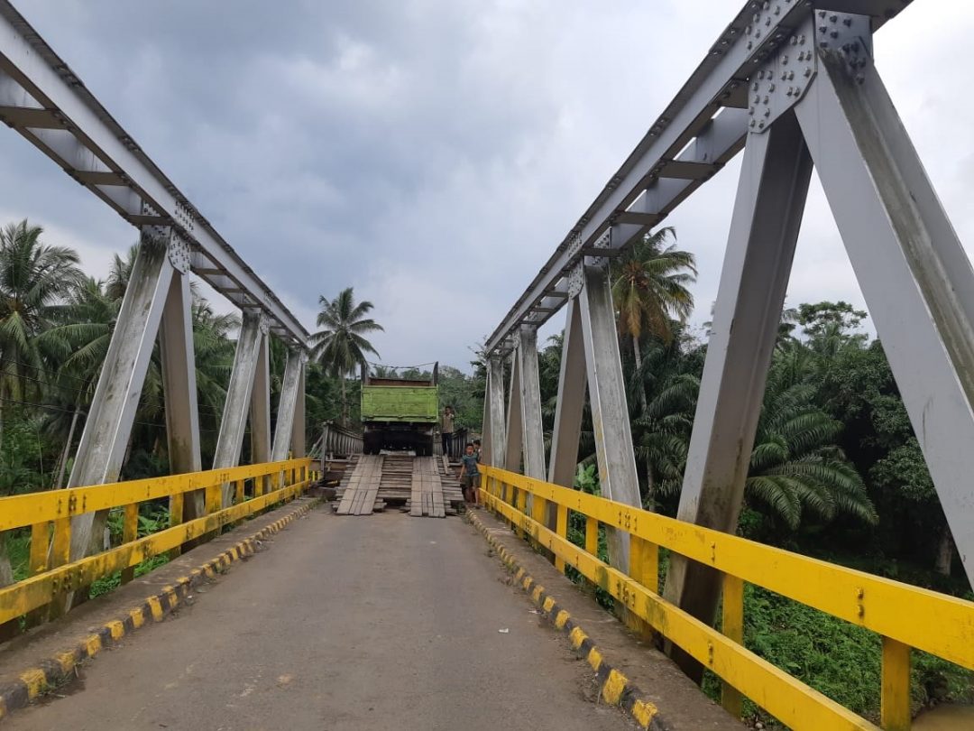 Jembatan Darurat TAP Dikeluhkan Pengendara