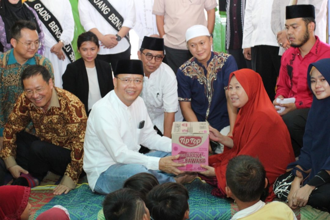 Bagi Takjil, Tebarkan Semangat Berbagi di Bulan Ramadhan