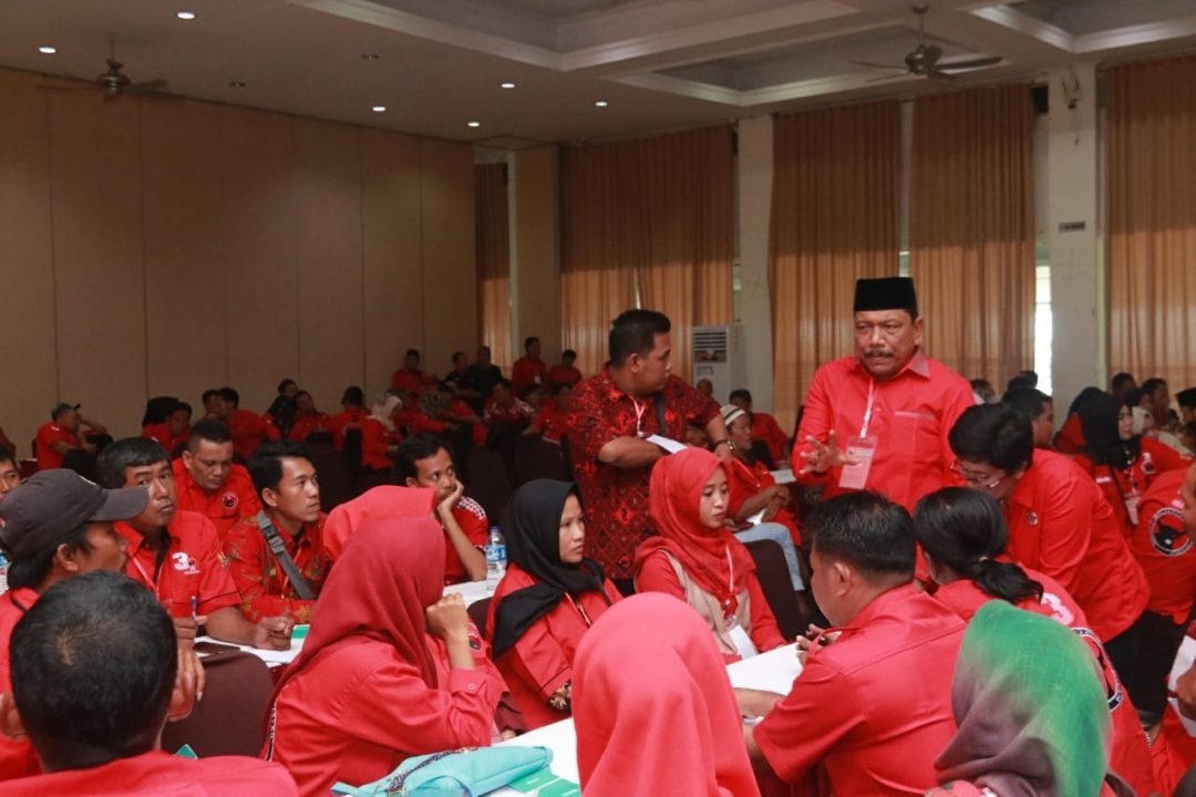 Rebut 6 Kursi DPRD BU, Ir H Mian Pimpin DPC PDIP BU