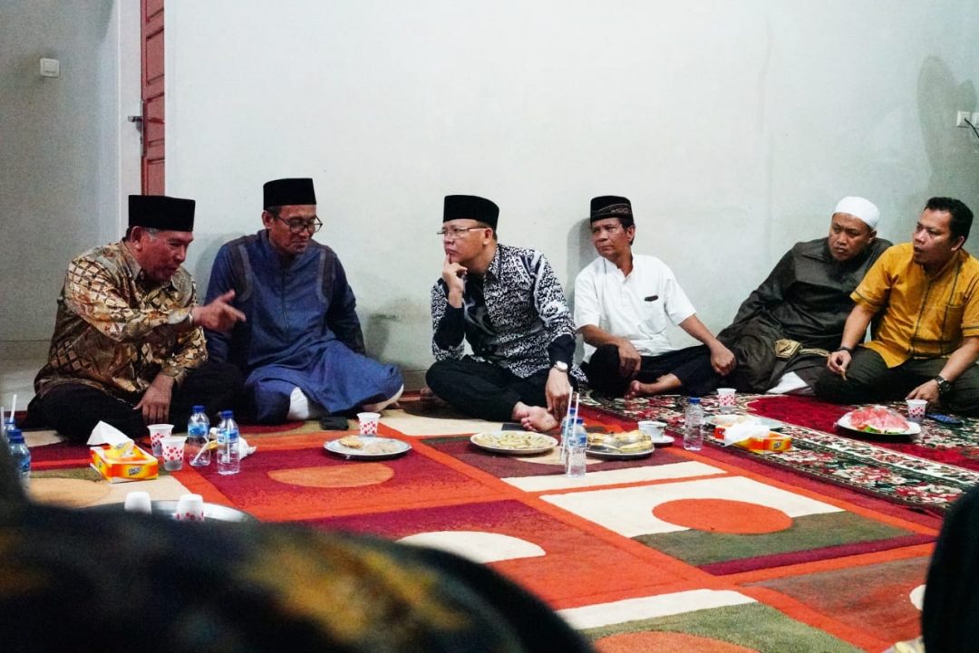 Di Rumah Camat Ipuh, Gubernur Dialog Bersama Warga