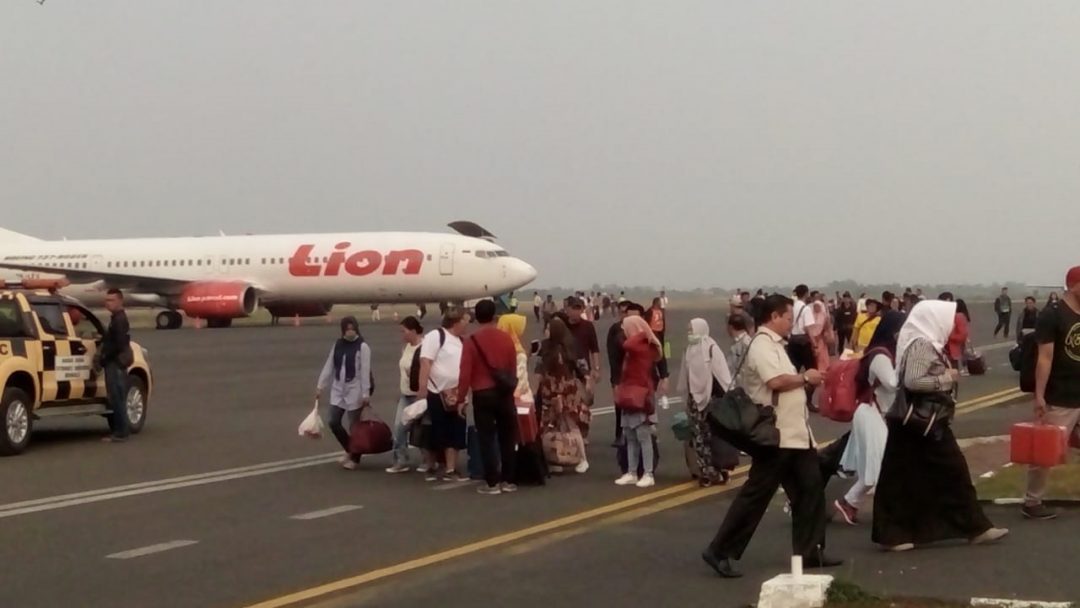 Pesawat Bermasalah, 215 Penumpang Lion Air Delay 4 Jam