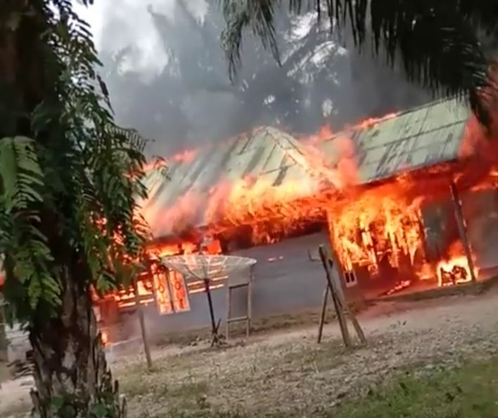 Rumah Warga Teras Terunjam Ludes Terbakar