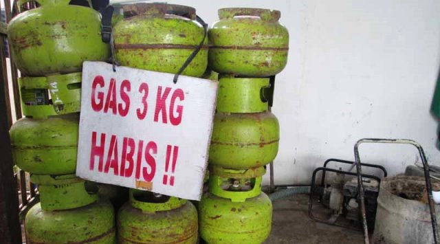 Warga Ipuh Keluhkan Kelangkaan Gas Melon