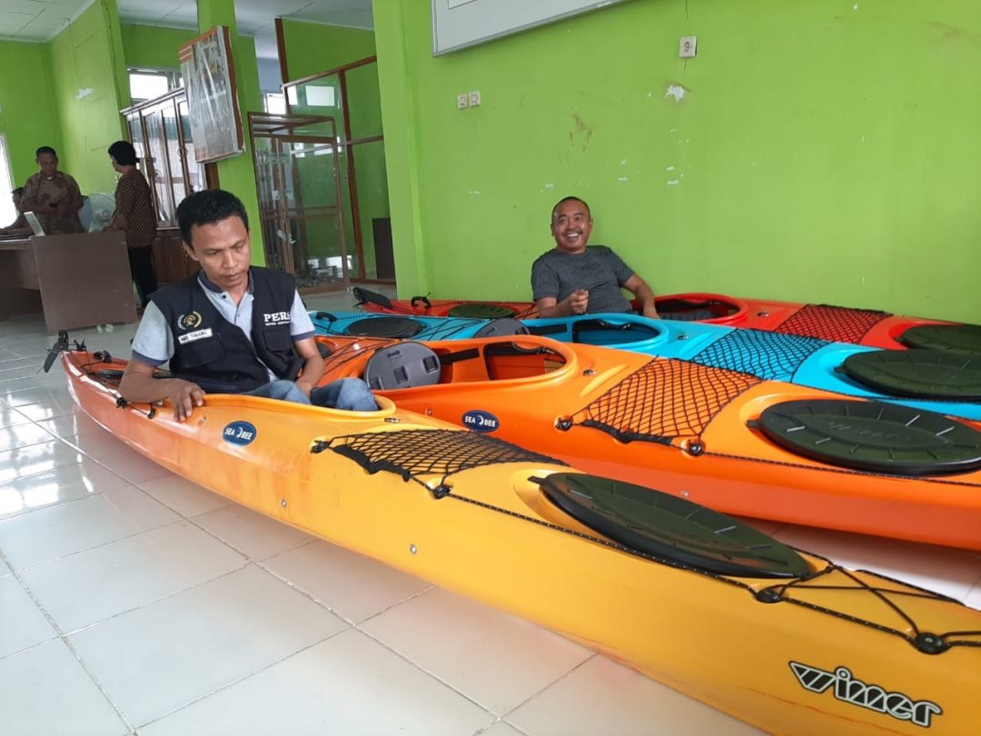 Kelompok Nelayan Dapat Bantuan Perahu