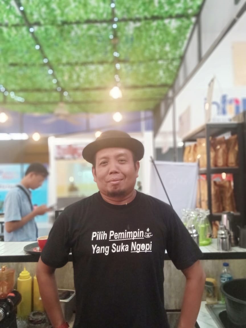 Omset Menjanjikan, Kedai Kopi Mulai Menjamur