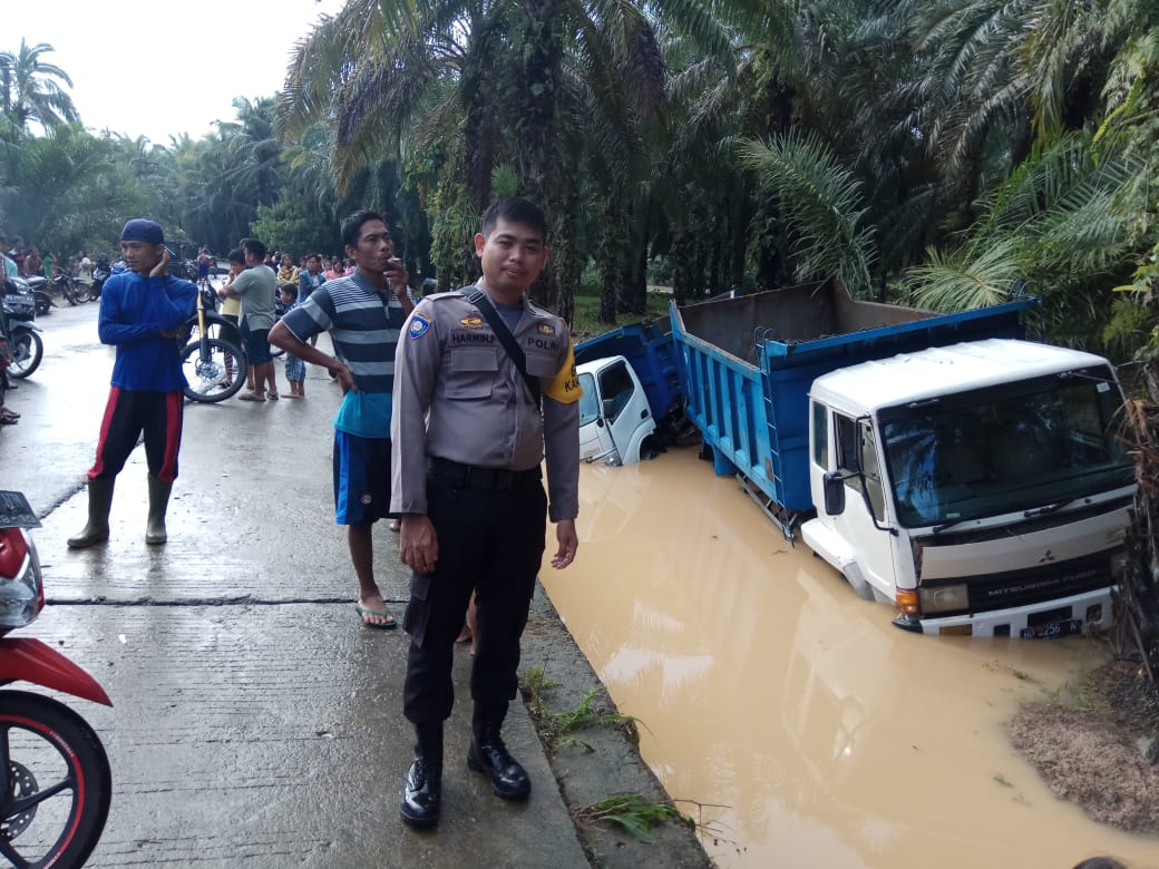 Hujan Deras, Rumah dan Kebun Terendam