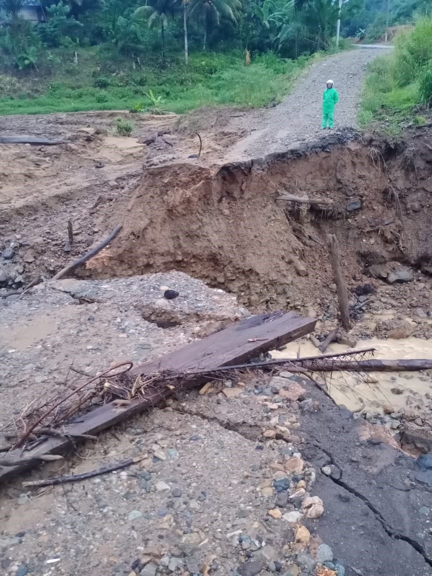 Jalan Putus, Pemrov Diminta Segera Lakukan Penanganan Darurat