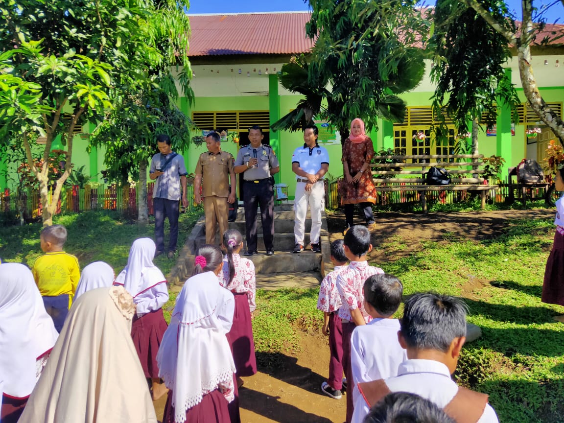 Antisipasi Isu Penculikan Anak, Polisi Turun ke SD