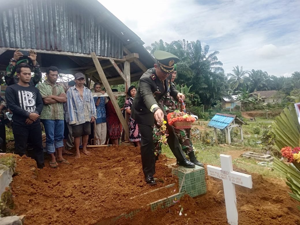 Pejuang Veteran “Berpulang”, TNI Beri Penghormatan